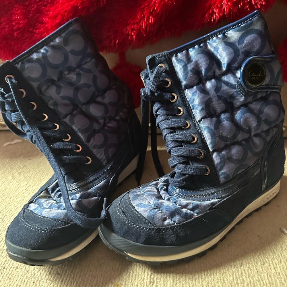 They are not new shoes but they are still good and they are not broken